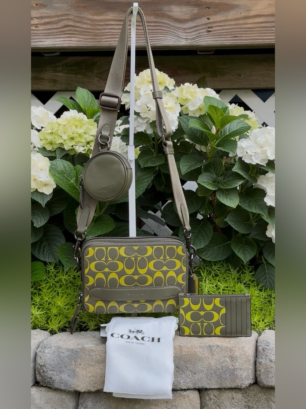 Coach Charter Crossbody with Card Holder Wallet Army Green Key Lime LIKE NEW!